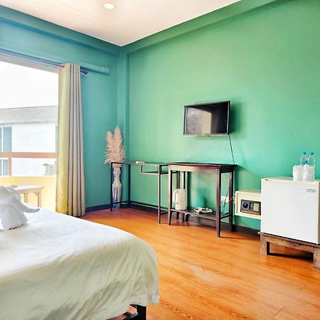 Elegant Lanna Guesthouse チエンマイ エクステリア 写真