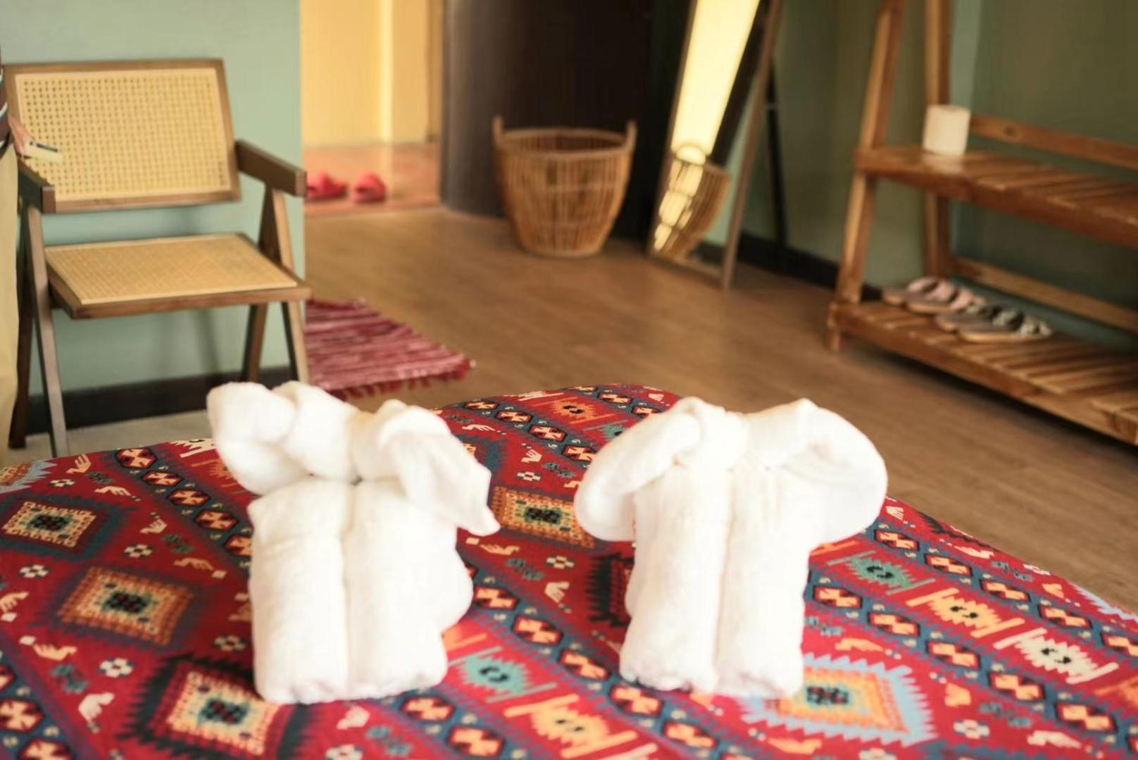 Elegant Lanna Guesthouse チエンマイ エクステリア 写真