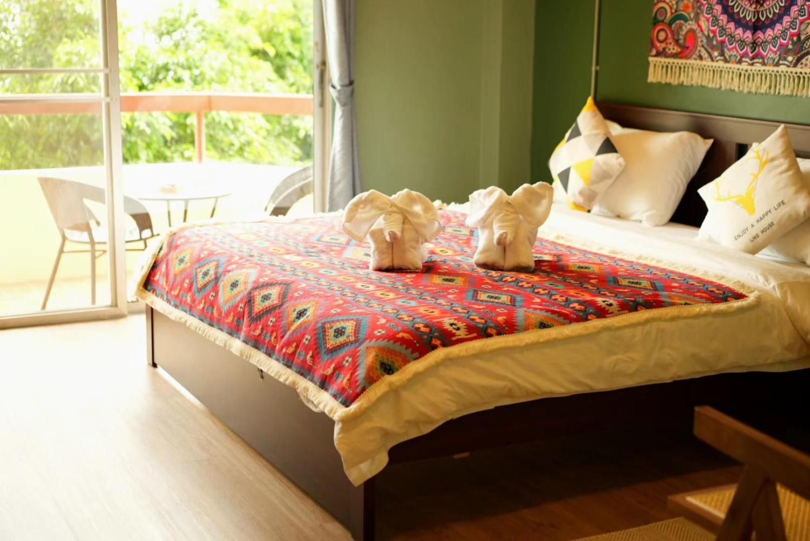 Elegant Lanna Guesthouse チエンマイ エクステリア 写真